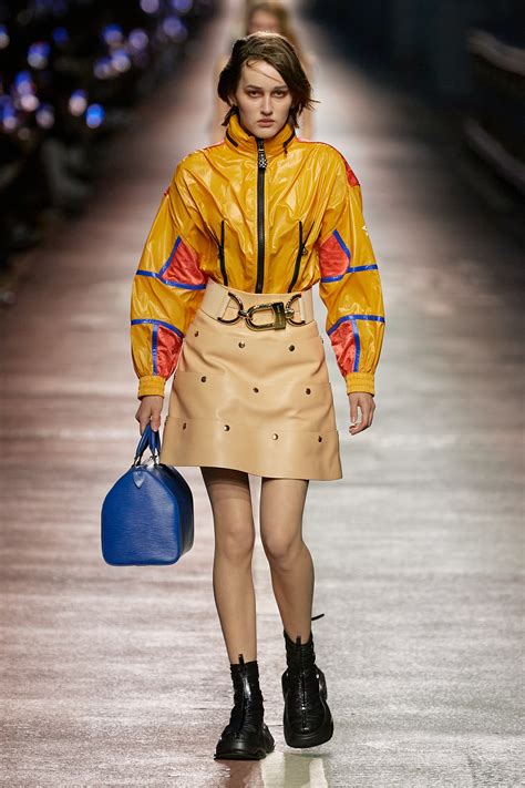 sr1010 louis vuitton|Louis Vuitton pre fall collection.